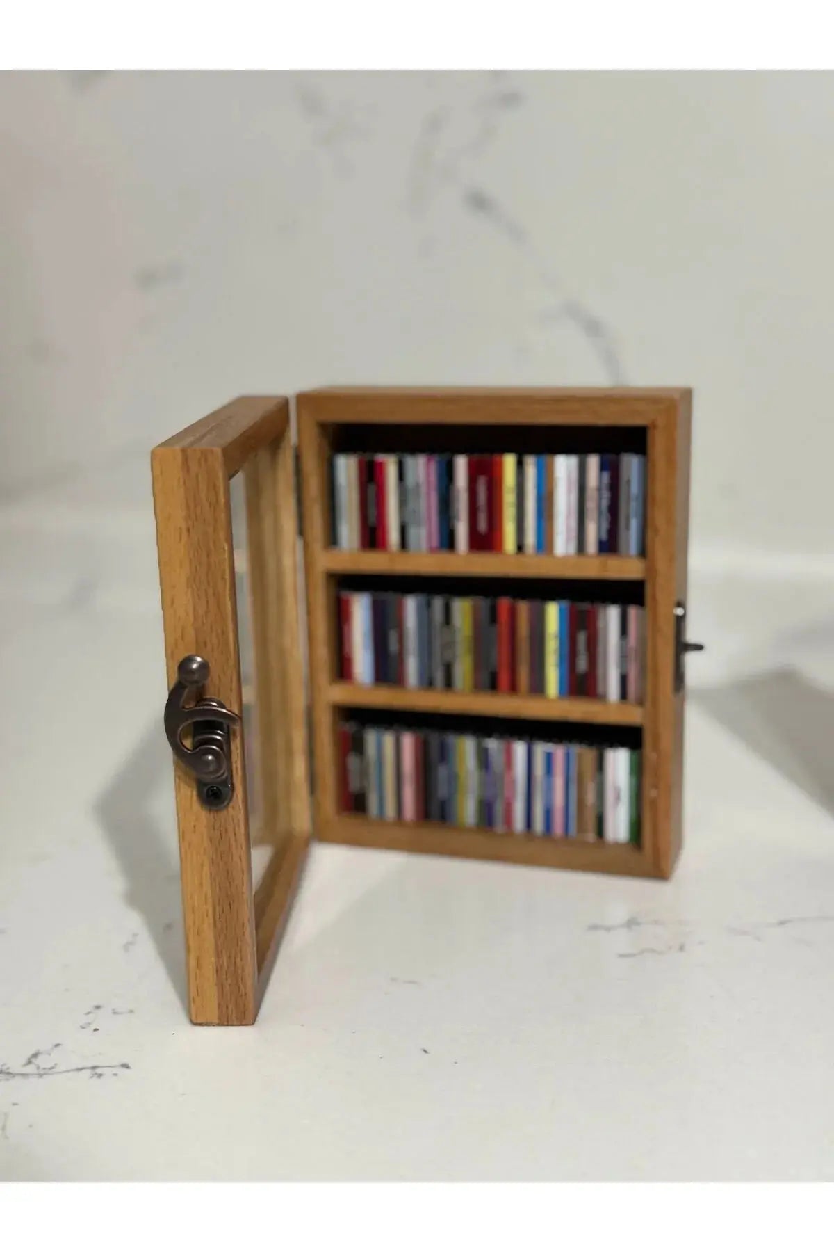 Ahşap Mini Kitaplık I Anksiyete Stres Giderici I 100 Adet Mini Kitap
