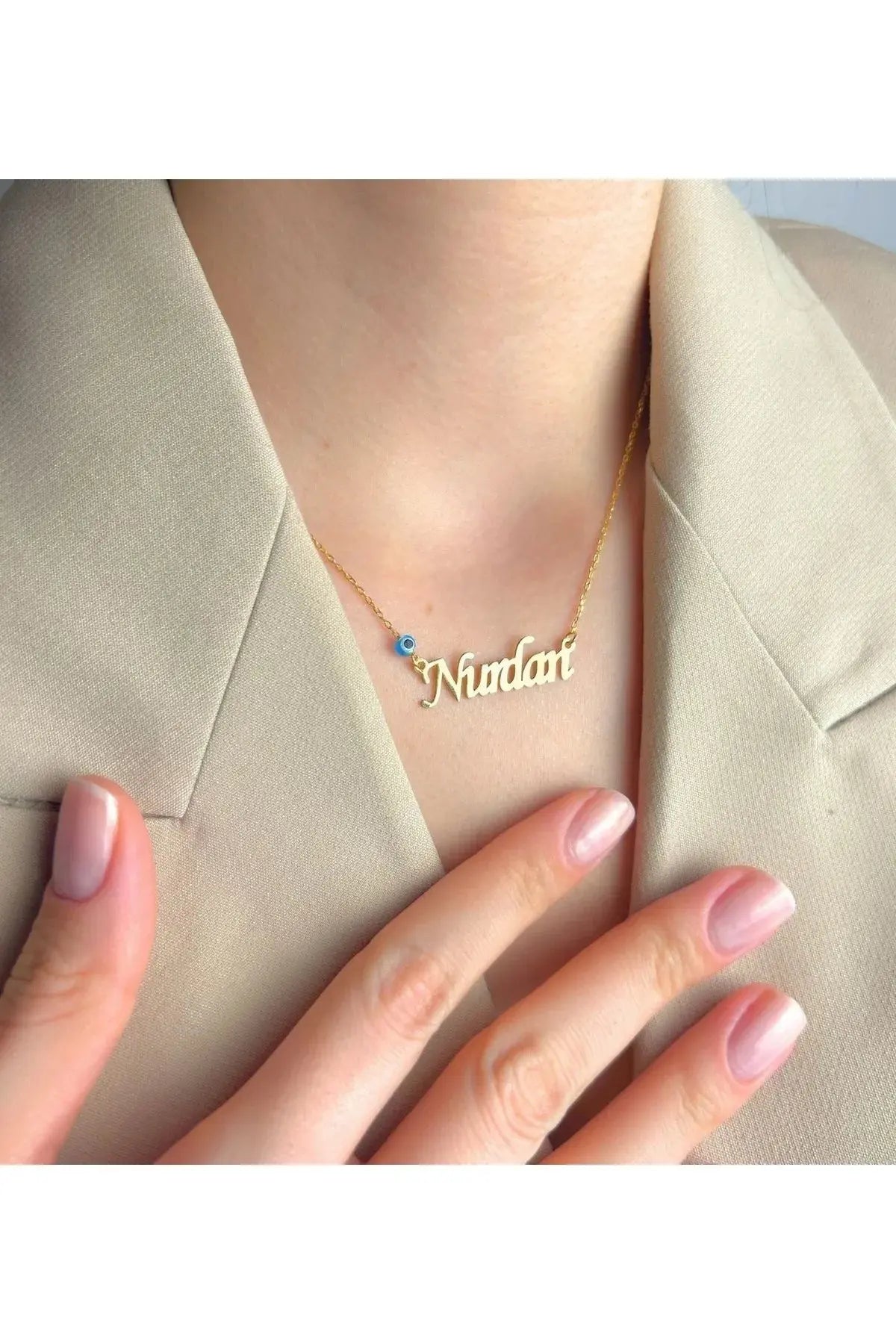 Nazar Boncuklu Kişiye Özel İsimli Kolye