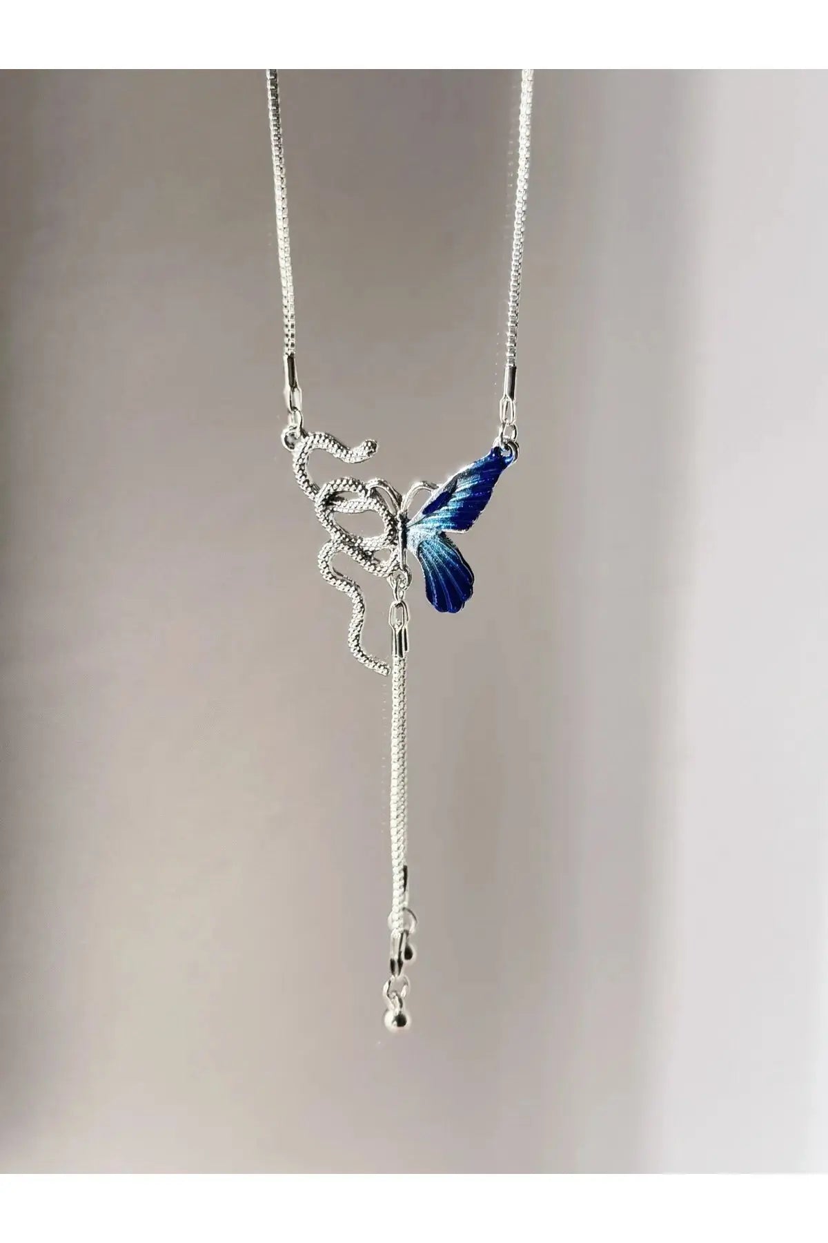 Sallantılı Yılan Kelebek Kolye