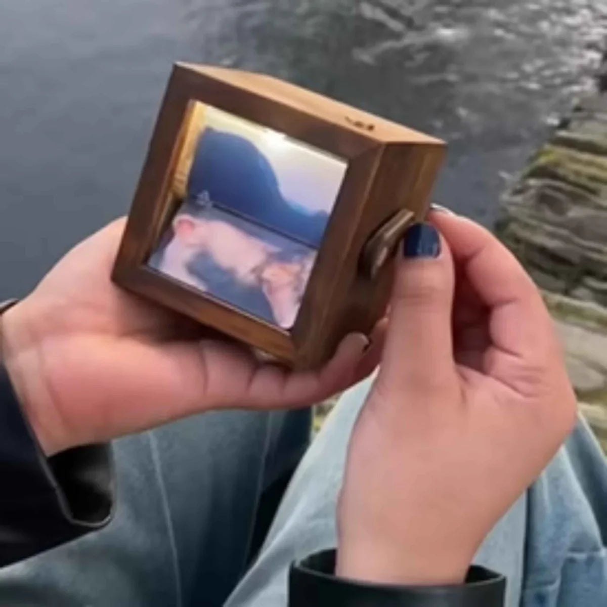 Mndstore Işıklı Özel Fotoğraf Kutusu