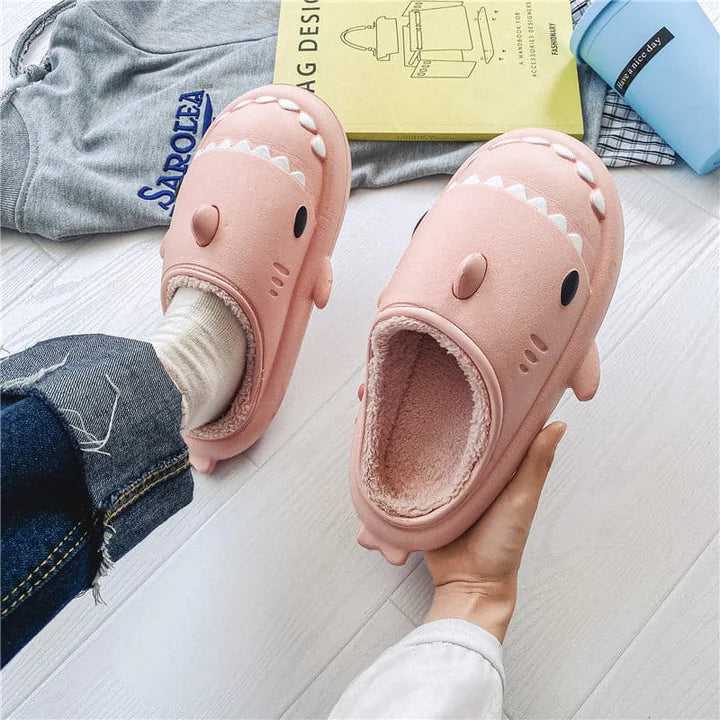 Gifthane™ Shark Peluş Terliği ağzı açılır kapanır timsah terlik