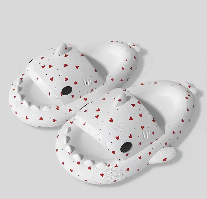 Kalpli Köpekbalığı Terlik