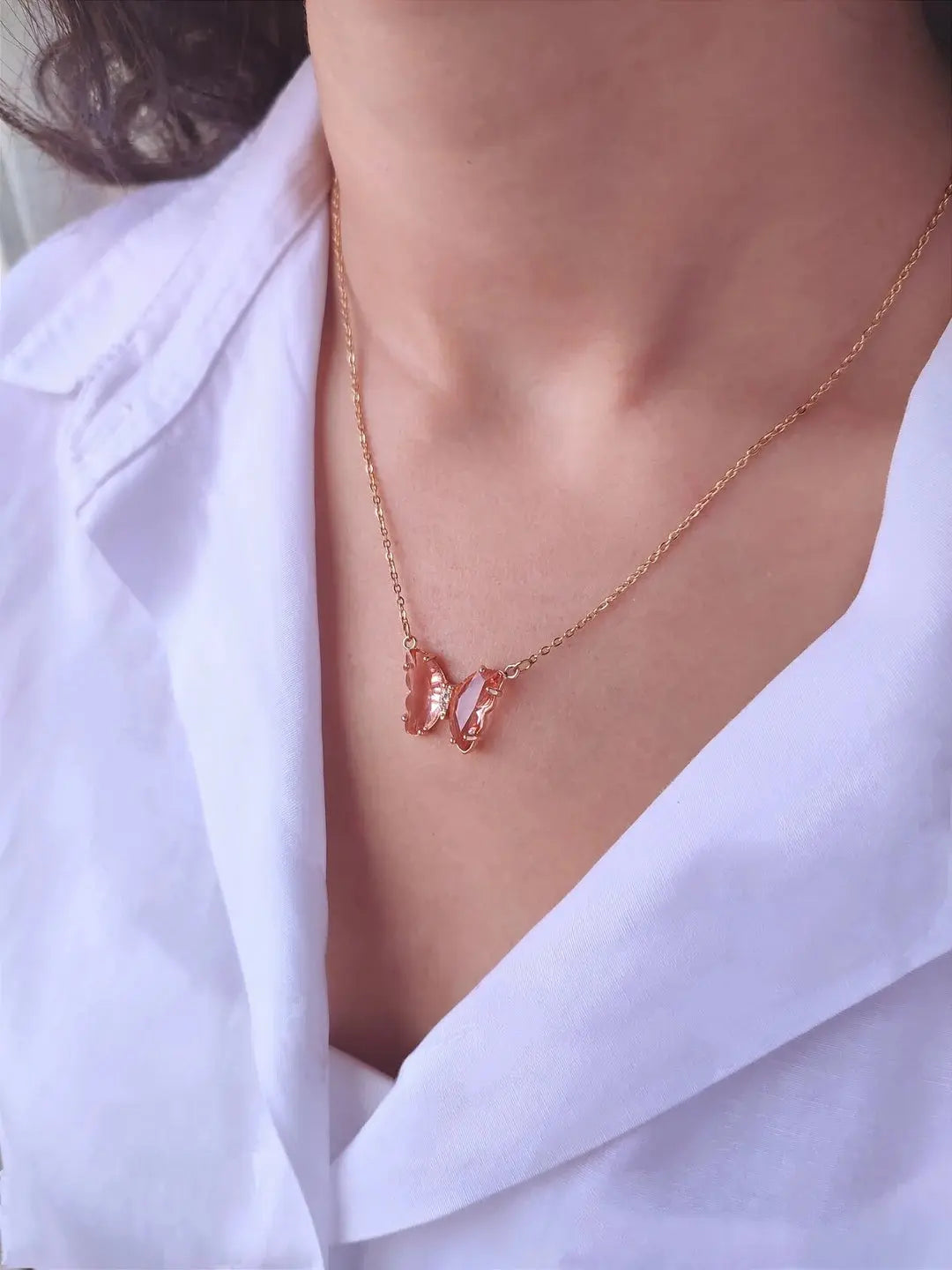 Kristal Cam Kelebek Kolye