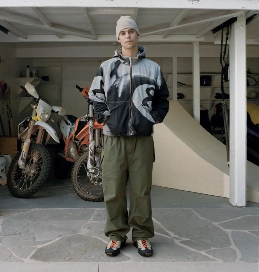 Stussy 8 Ball Beach Shell