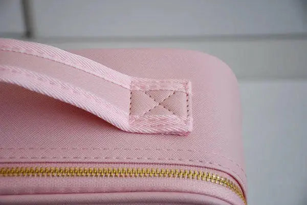 Işıklı Makyaj Çantası