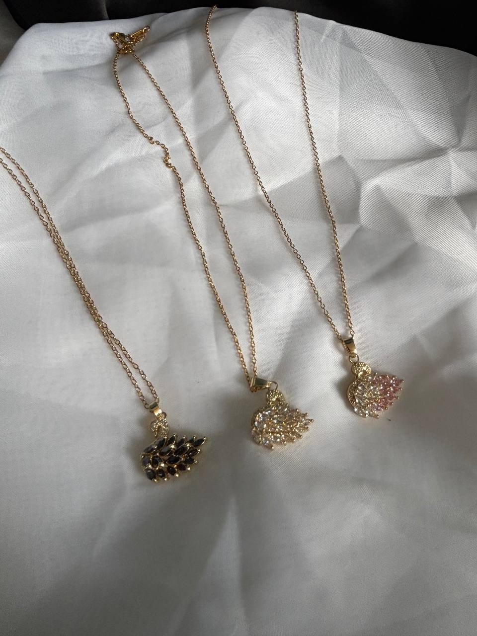 MNDStore™ Kuğu Kolye