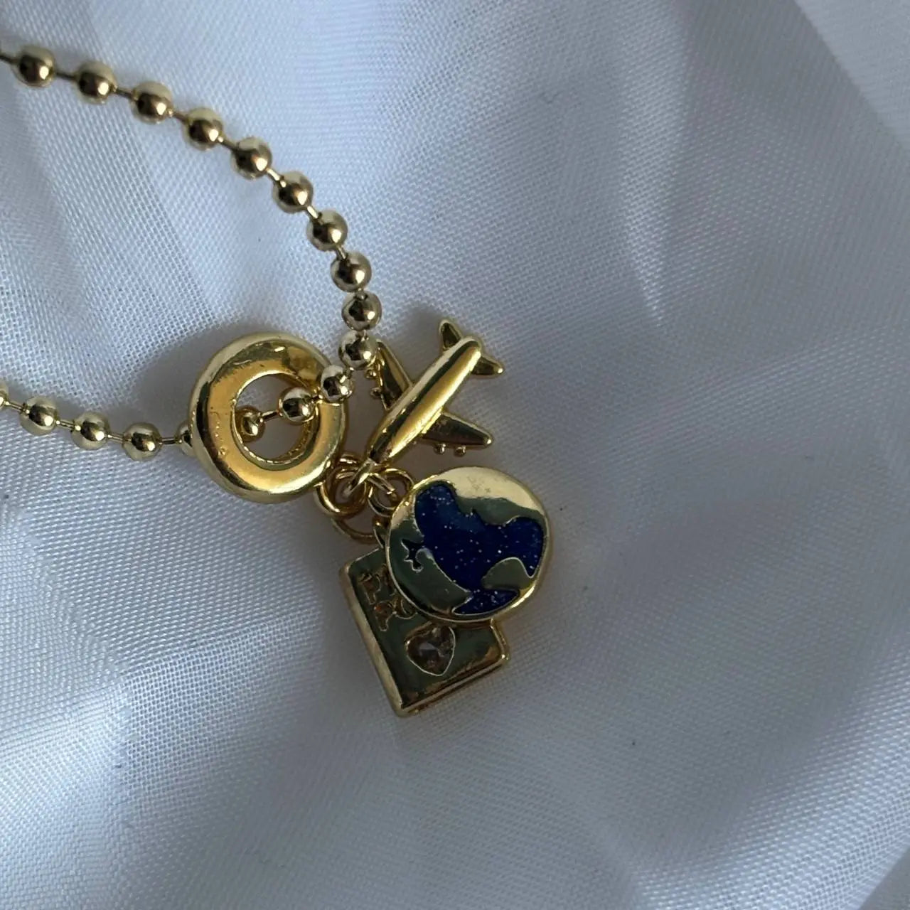 Travel Seyahat Dünya Uçak Kolye