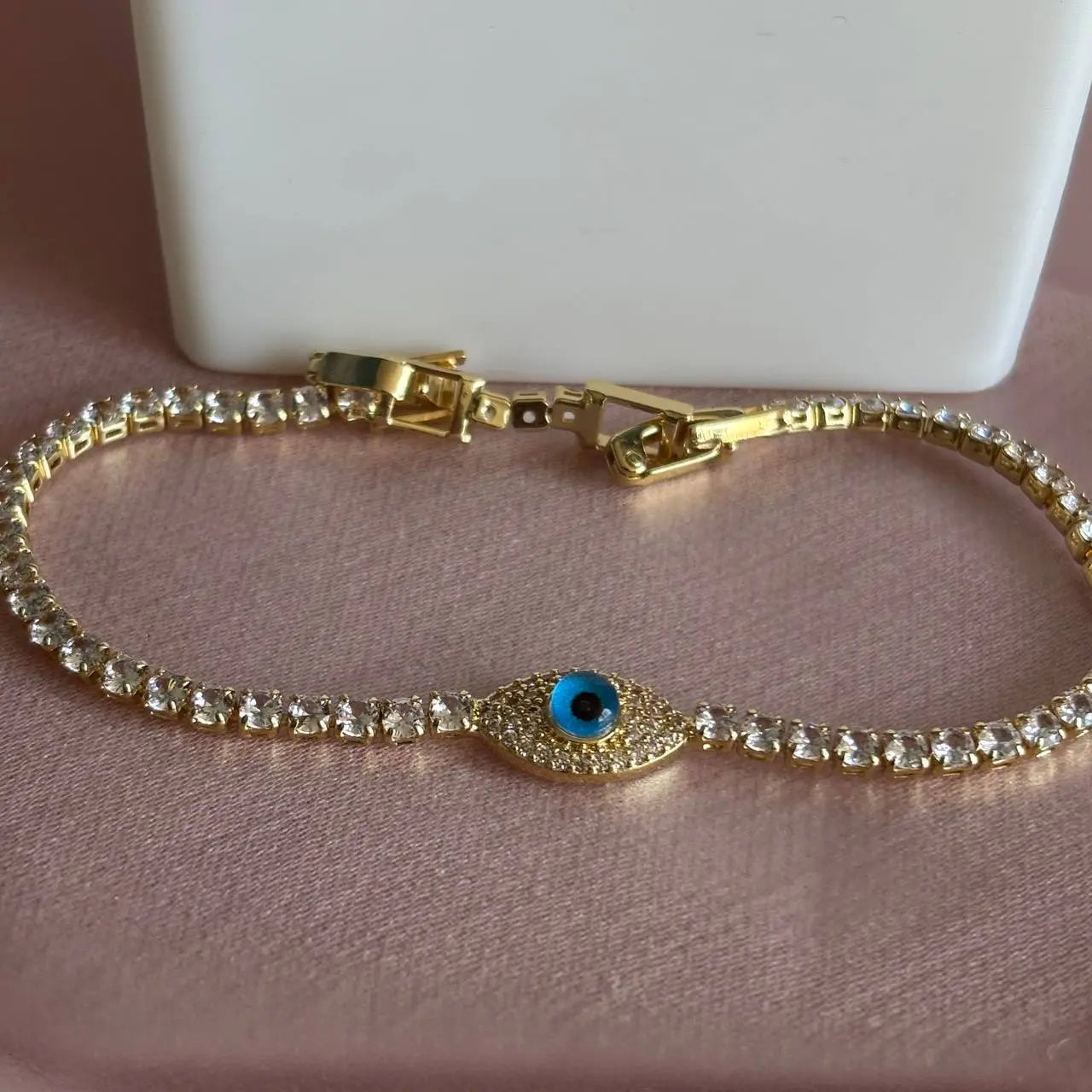 Nazar Boncuğu Üçlü Kombin