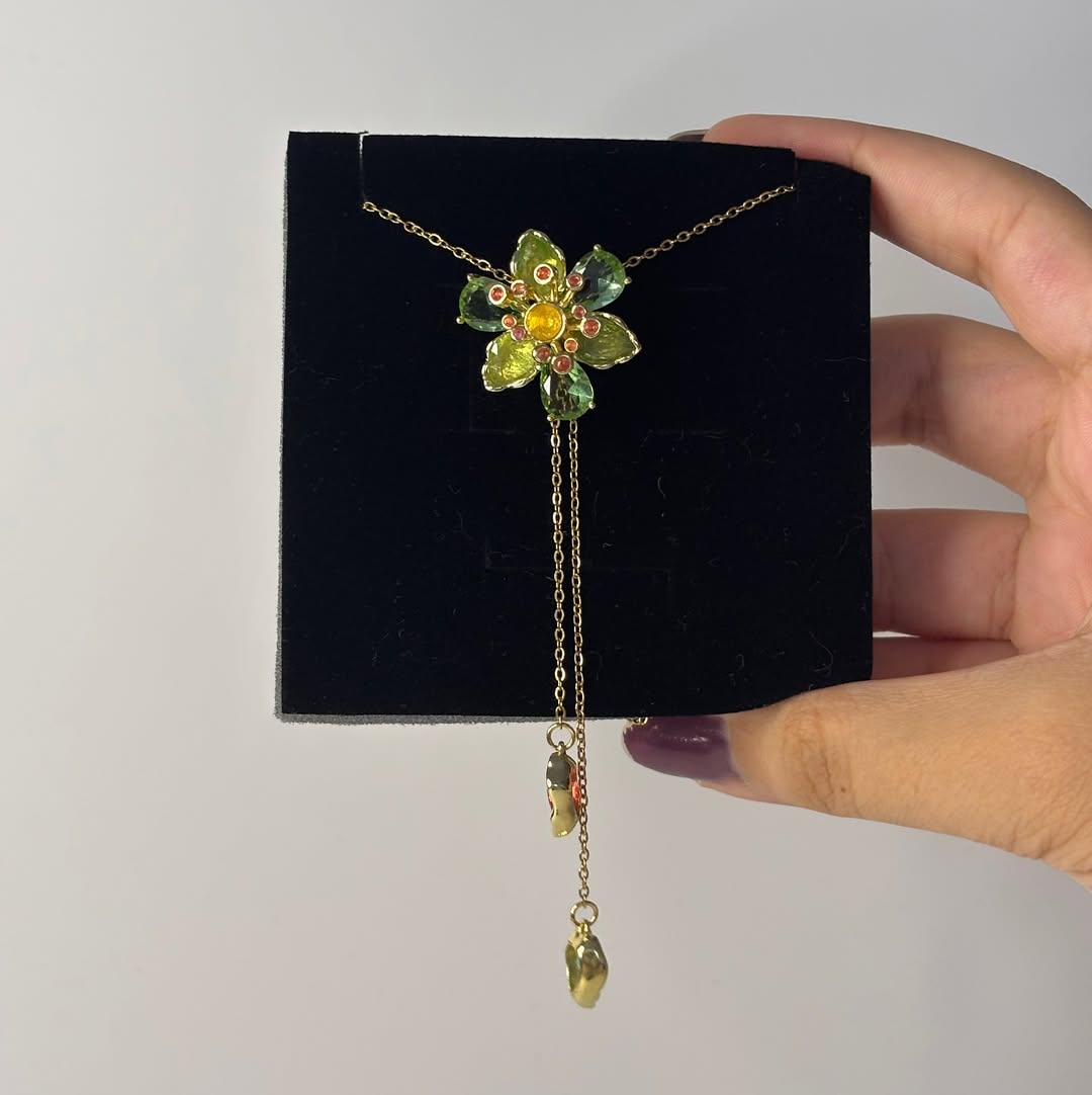 MNDStore™ Idyllia Kolye