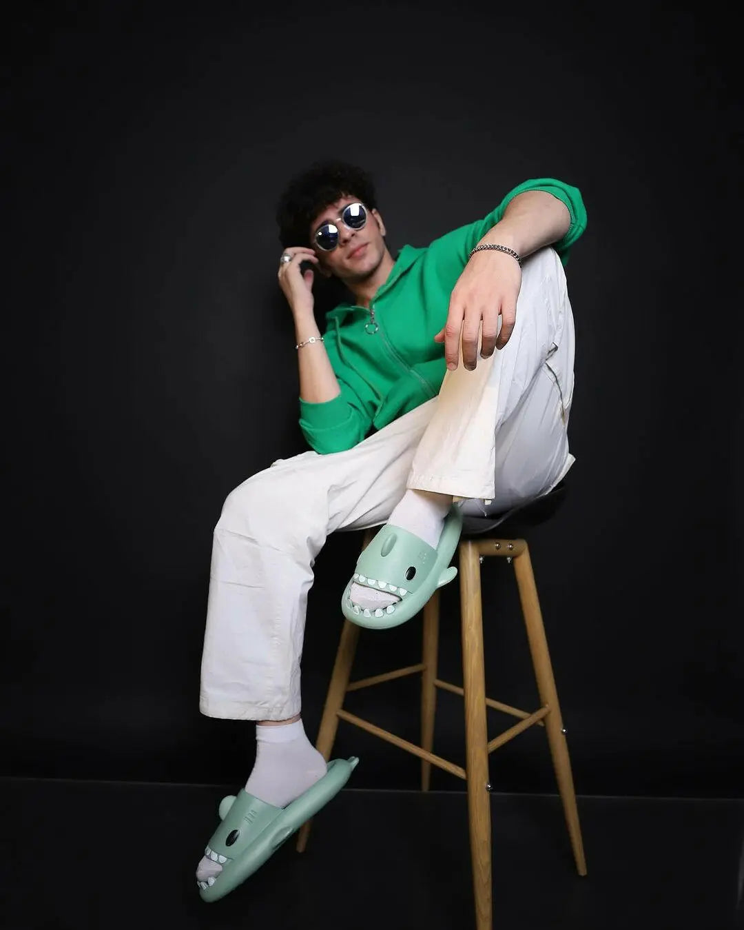 Kalpli Köpekbalığı Terlik