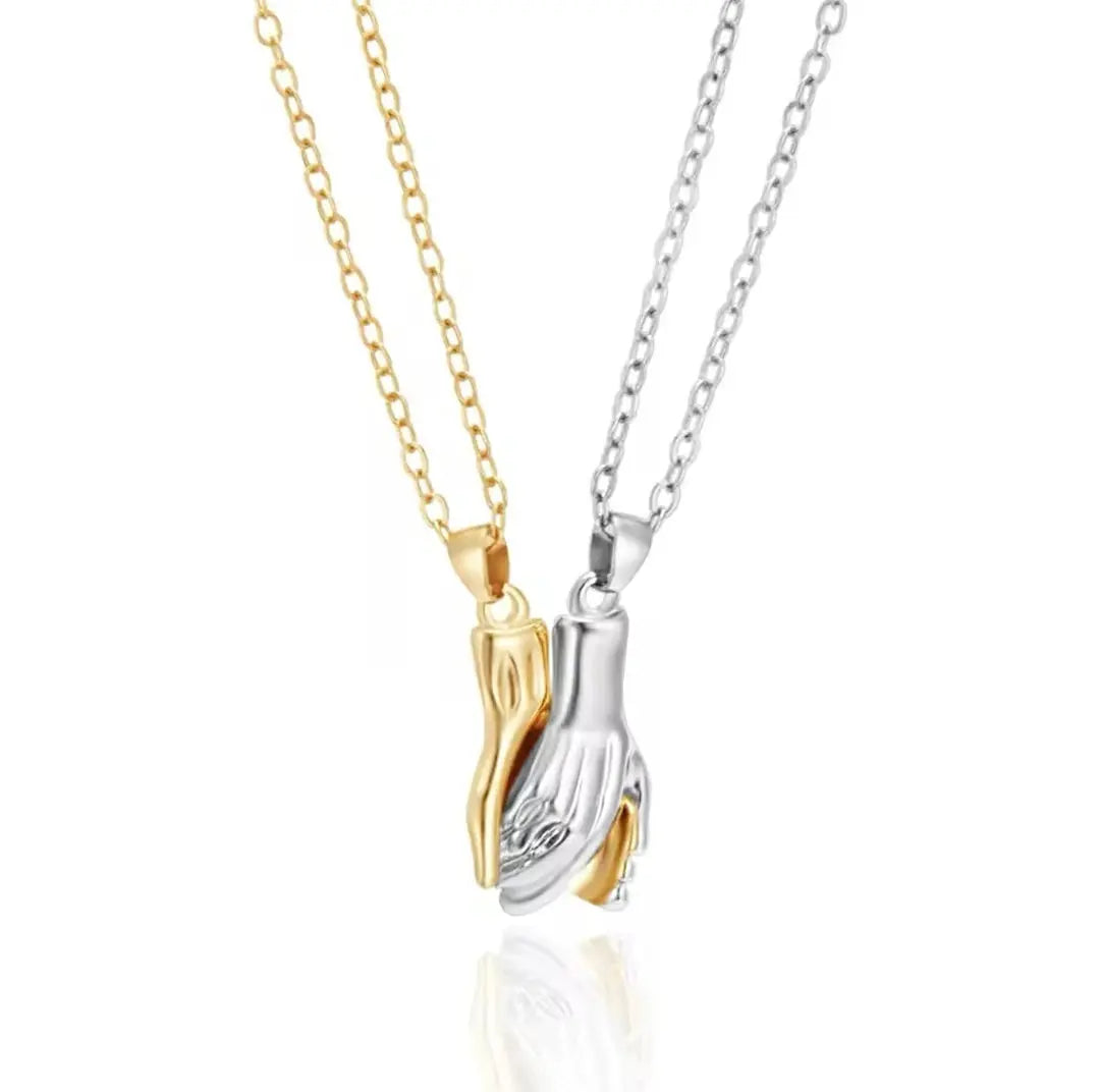 El Ele Tutuşan Kolye