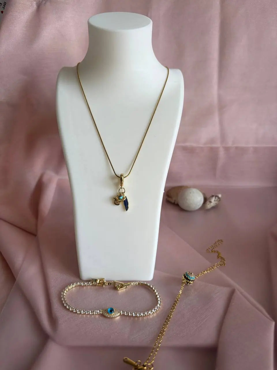 Nazar Boncuğu Üçlü Kombin